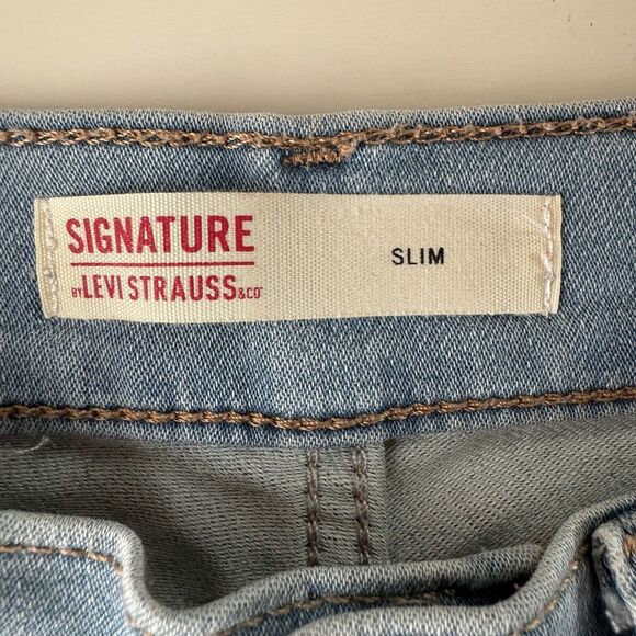 Signature by Levi Strauss Men's Slim Blue Jeans Size 28x28 - Picture 6 of 15